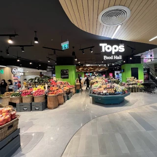 Tops Food Hall Marche Thonglor